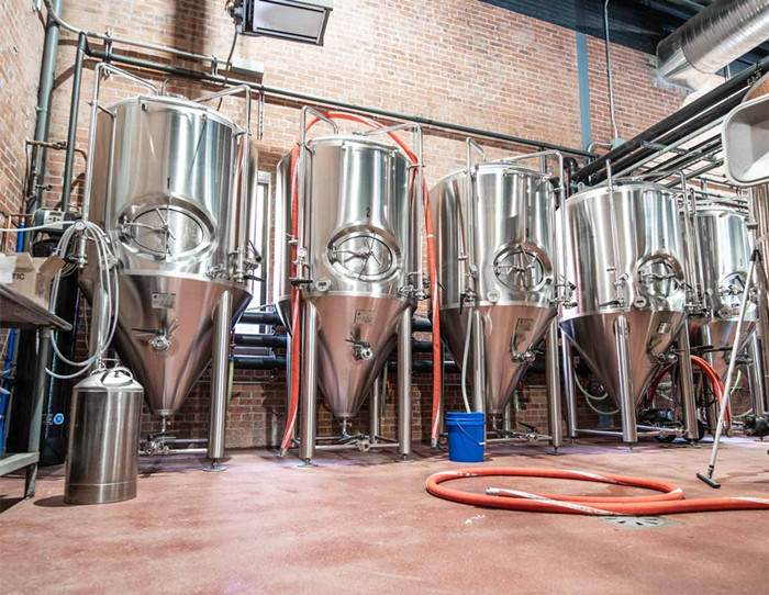 Vendita fermentatore / unità di birra pressurizzata isolata e rivestita  1000L - Acquista fermentatore di birra 1000L, sistema di birrificio per  birra, sistema di fermentazione della birra Prodotto su DEGONG Brewery  Equipment
