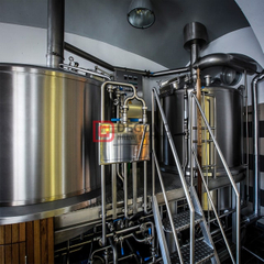 Macchina commerciale dell'attrezzatura di fermentazione della birra dell'acciaio inossidabile 1000L su misura per fare la birra del mestiere
