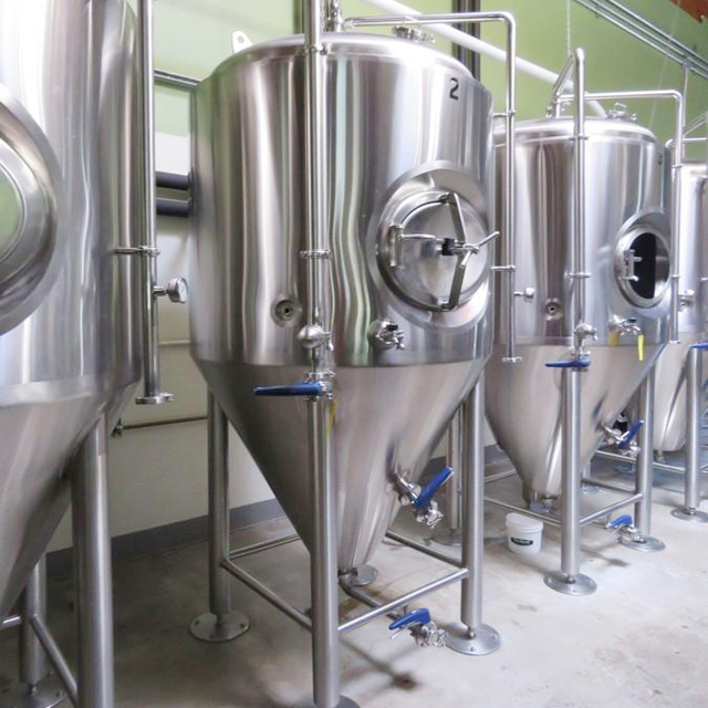 Attrezzatura di produzione completa della birra della caldaia conica automatica del bollitore e del serbatoio di fermentazione su misura 1000L